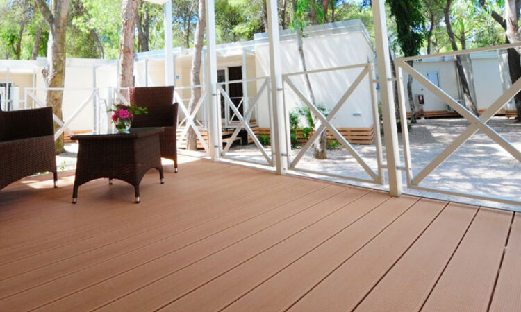 Composite decking material